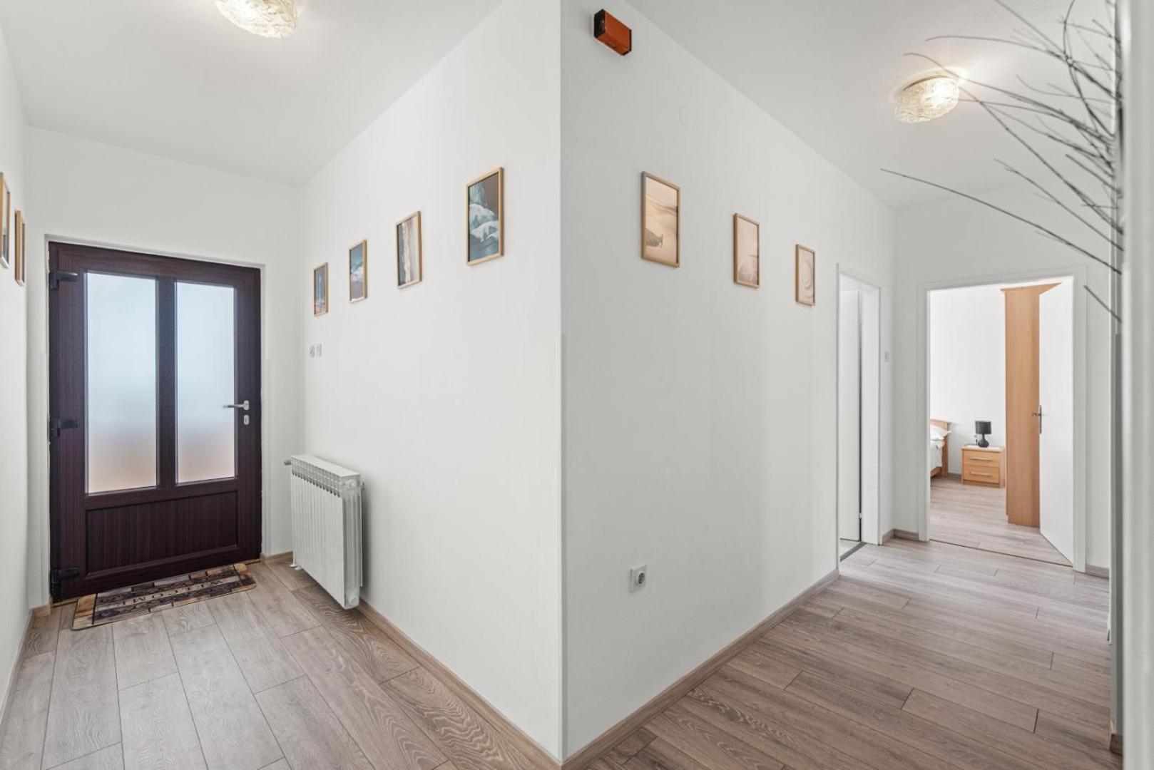 Apartment Marchela Nova Vas  ภายนอก รูปภาพ